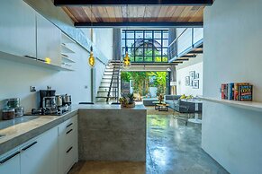 Urban Oasis Loft by GORO