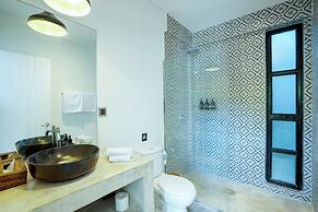 Urban Oasis Loft by GORO