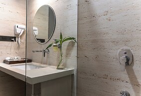 The Belita Hotel & Spa