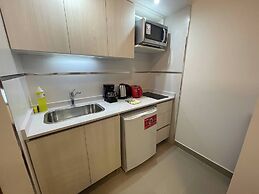 Modern Studio With Heated Pool in the Heart of San Telmo