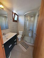 Evita Studios & Apartments