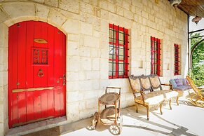 Chateau Du Comte