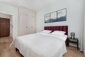 Wodna Apartment Łodź by Renters