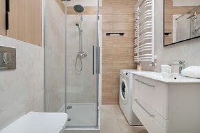 Wodna Apartment Łodź by Renters