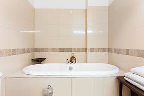 Princes Wharf Apartments by Urban Rest