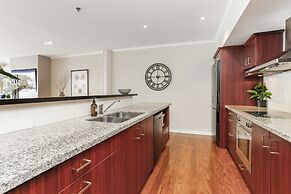 Princes Wharf Apartments by Urban Rest