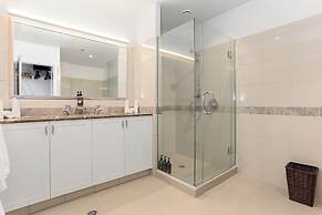 Princes Wharf Apartments by Urban Rest