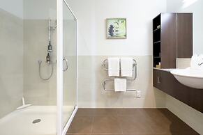 Princes Wharf Apartments by Urban Rest