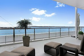 Princes Wharf Apartments by Urban Rest