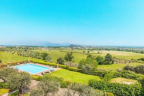 Poggio Picedo P1-32 by Wonderful Italy