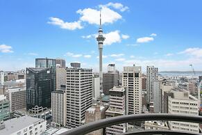 Metropolis Apartments by Urban Rest