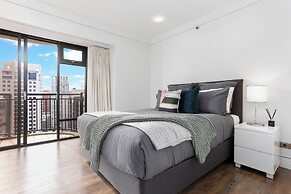 Metropolis Apartments by Urban Rest