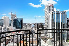 Metropolis Apartments by Urban Rest