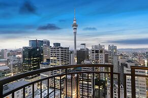 Metropolis Apartments by Urban Rest