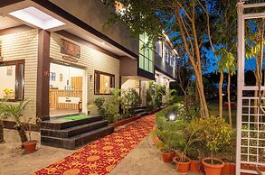 CORBETT D RESORT