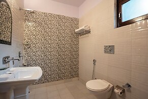 CORBETT D RESORT