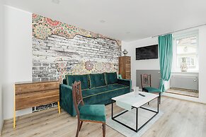 Noble Green Bytom Apartment by Renters