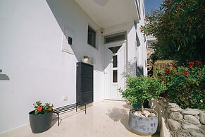 Deluxe Studio Apartment with Sea view