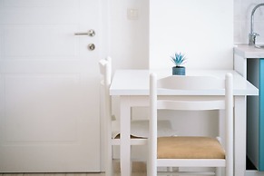 Deluxe Studio Apartment with Sea view