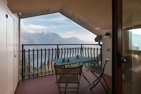 Civenna Lake View by Wonderful Italy