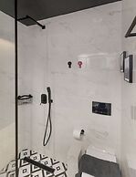 Well-designed apartment by the Acropolis