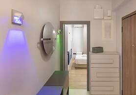 Well-designed apartment by the Acropolis