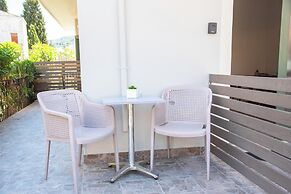 Antonia's Apartments