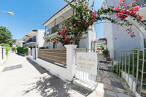 Antonia's Apartments