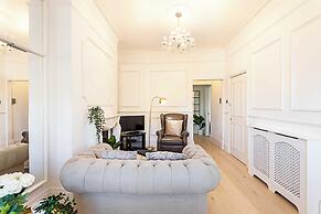 Stylish Apartment In Leafy Richmond