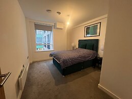 Highend 2bed Duplex Apt With Top Floor Terrace