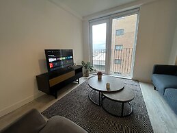 Highend 2bed Duplex Apt With Top Floor Terrace