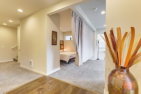 Snoqualmie Townhome w/ Balcony & Mountain Views!