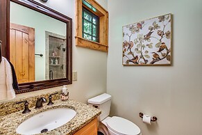 Luxe Trillium Home w/ Fire Pit, 5 Mi to Cashiers