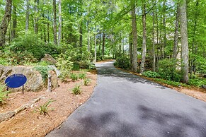 Luxe Trillium Home w/ Fire Pit, 5 Mi to Cashiers