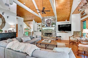 Luxe Trillium Home w/ Fire Pit, 5 Mi to Cashiers