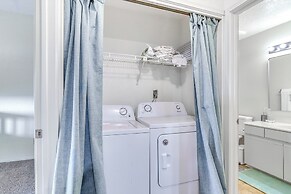 East End Galveston Condo w/ Pool, 1 Mi to Beach!