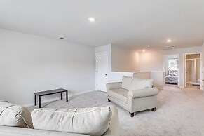 Patio & Backyard: Spacious Home in Moncks Corner