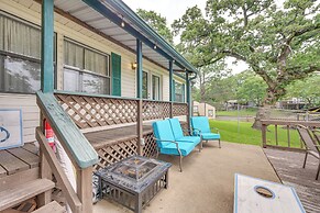 Lakefront Gun Barrel City Home w/ Dock & Deck