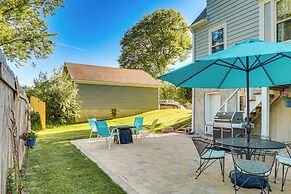 Charming Lake Mills Home Near Rock Lake & Beach