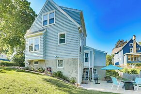 Charming Lake Mills Home Near Rock Lake & Beach