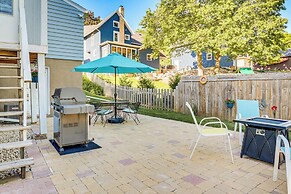 Charming Lake Mills Home Near Rock Lake & Beach