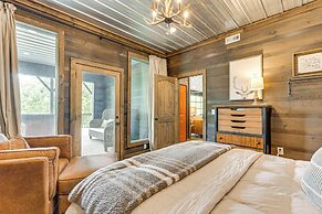 2 Decks, Grill, Hot Tub: Mountain Cabin in Murphy