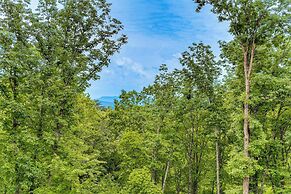 2 Decks, Grill, Hot Tub: Mountain Cabin in Murphy