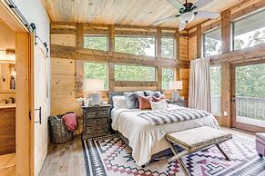 2 Decks, Grill, Hot Tub: Mountain Cabin in Murphy