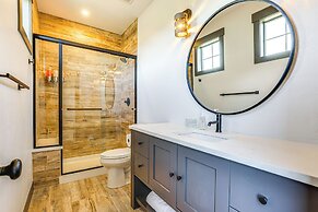 Hot Tub & Mtn Views: Townhome in Granby!