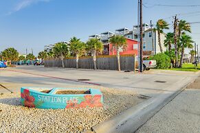 2 Blocks to Beach: 'surf Station' in Port Aransas