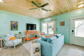 2 Blocks to Beach: 'surf Station' in Port Aransas