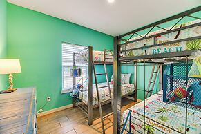 2 Blocks to Beach: 'surf Station' in Port Aransas