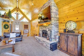 Duck Creek Village Cabin w/ Deck & Private Hot Tub