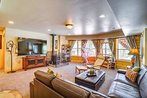 Duck Creek Village Cabin w/ Deck & Private Hot Tub